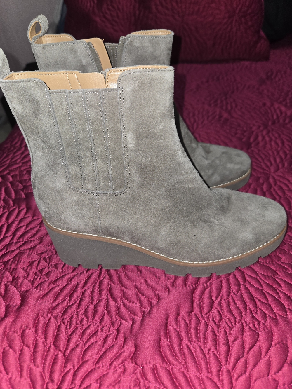 Vionic Gray Suede Wedge Chelsea Ankle Boots